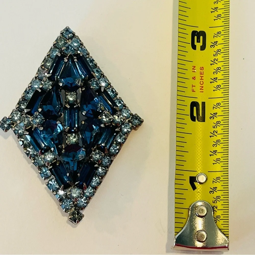 Vintage Light Blue and Navy Blue Gemstone Brooch